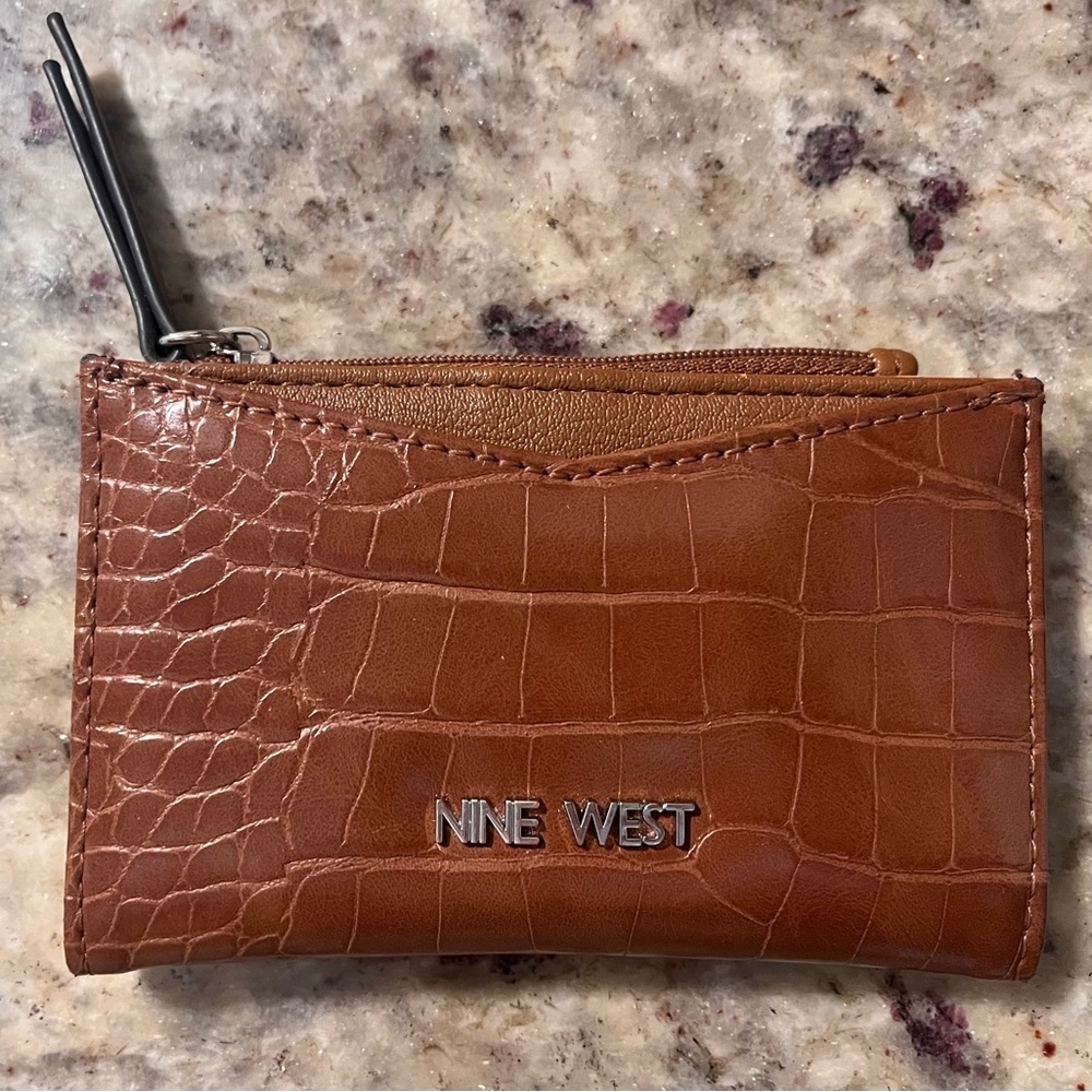 ⭐️ 5/$25 ⭐️ Nine West Brown Croc-Embossed Wallet